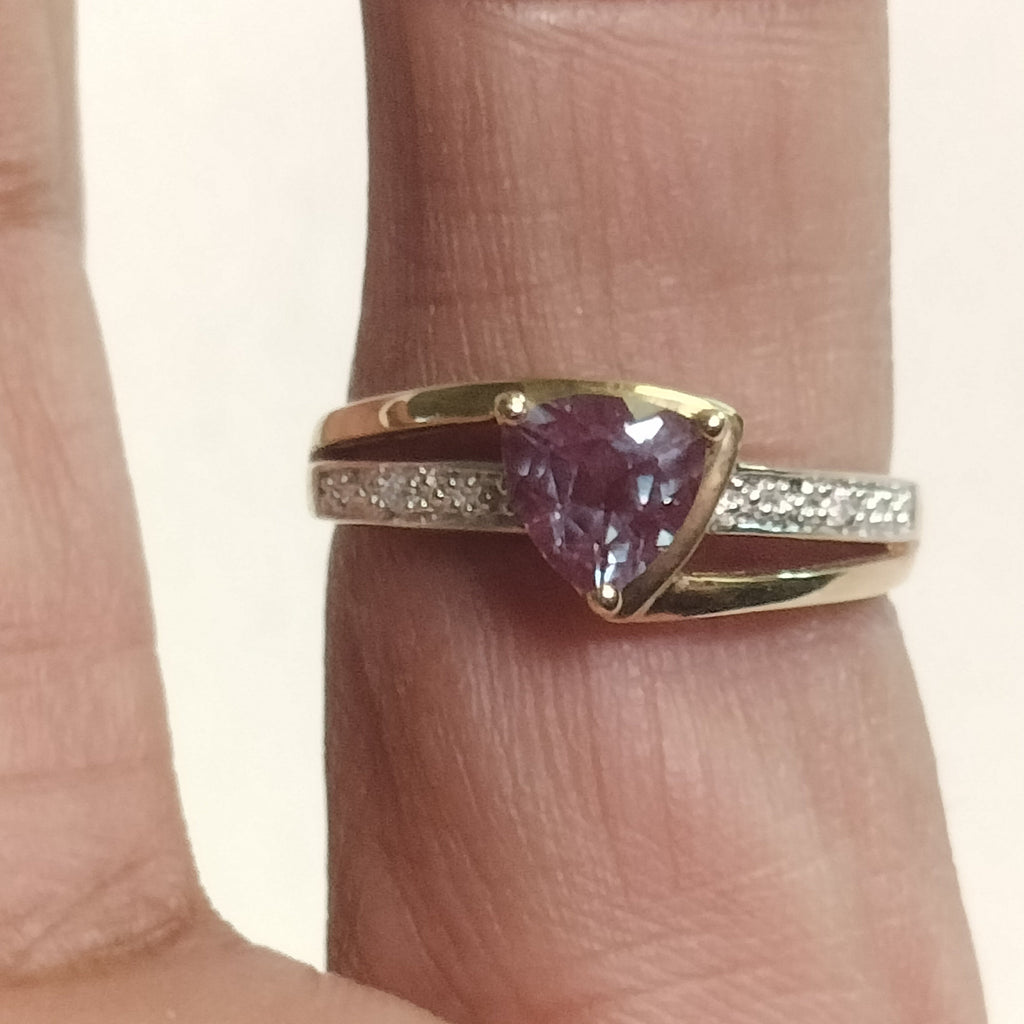 10k Gold Alexandrite Ring