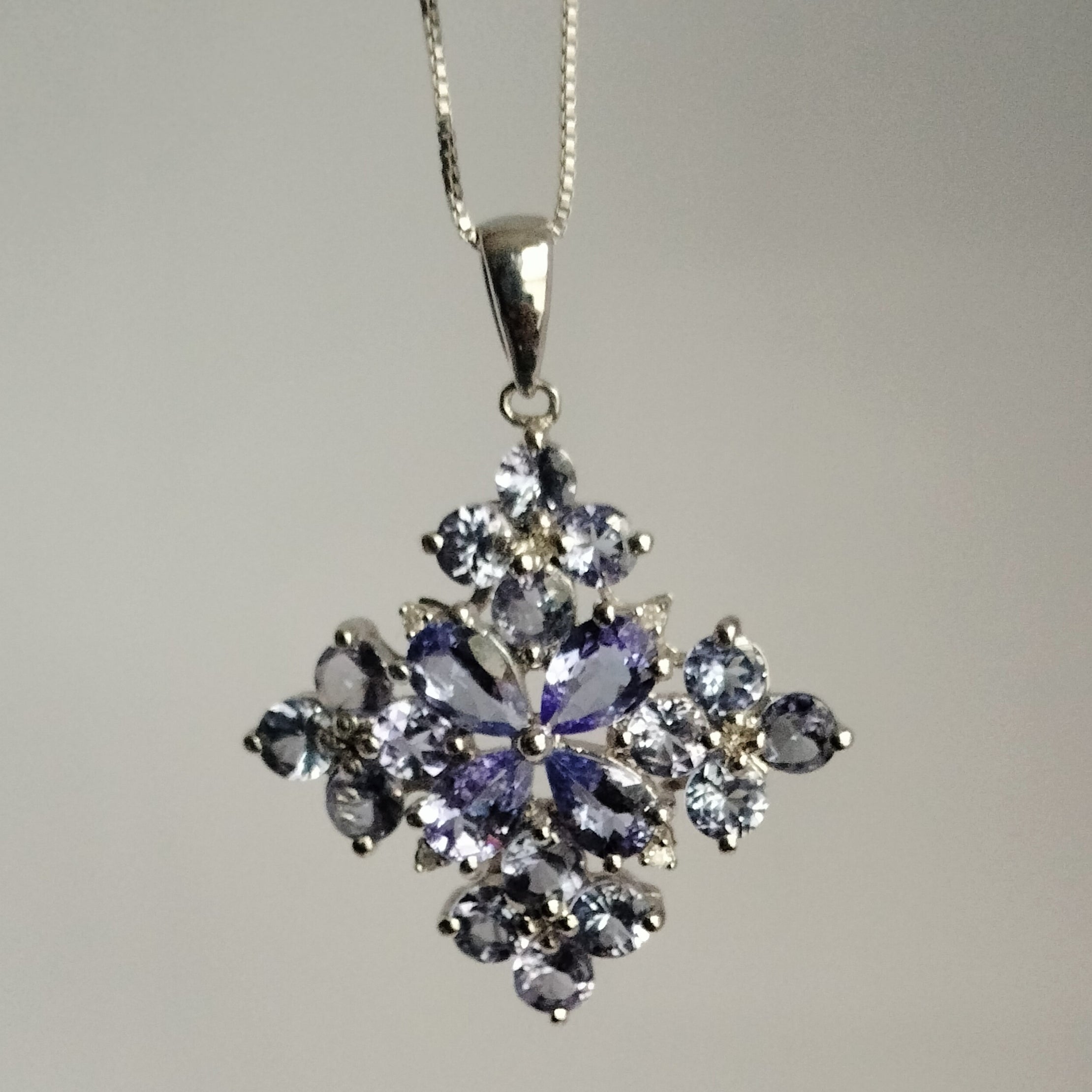 Sterling Silver Natural Tanzanite Pendant and Chain