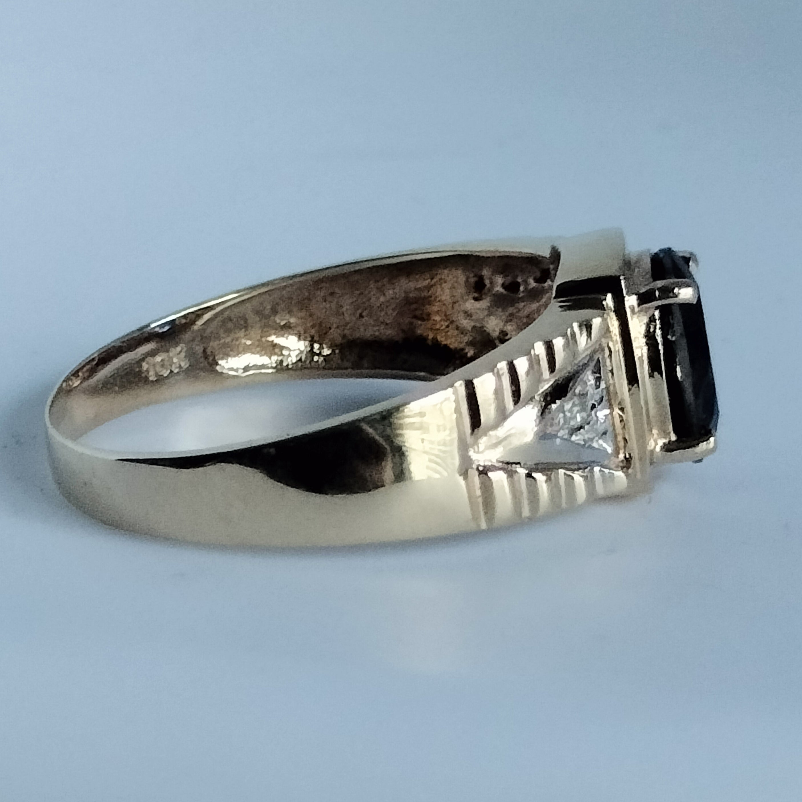 10k Gold Iolite Diamond Ring